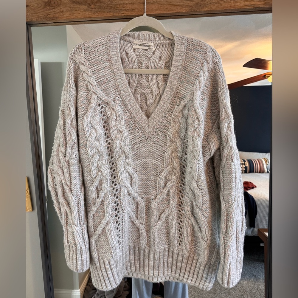 Anthropologie-Cozy Cable Knit V-Neck Sweater, cream with multicolor thread